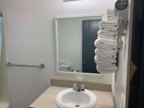 Budget Lodge Inn - Abilene image 2